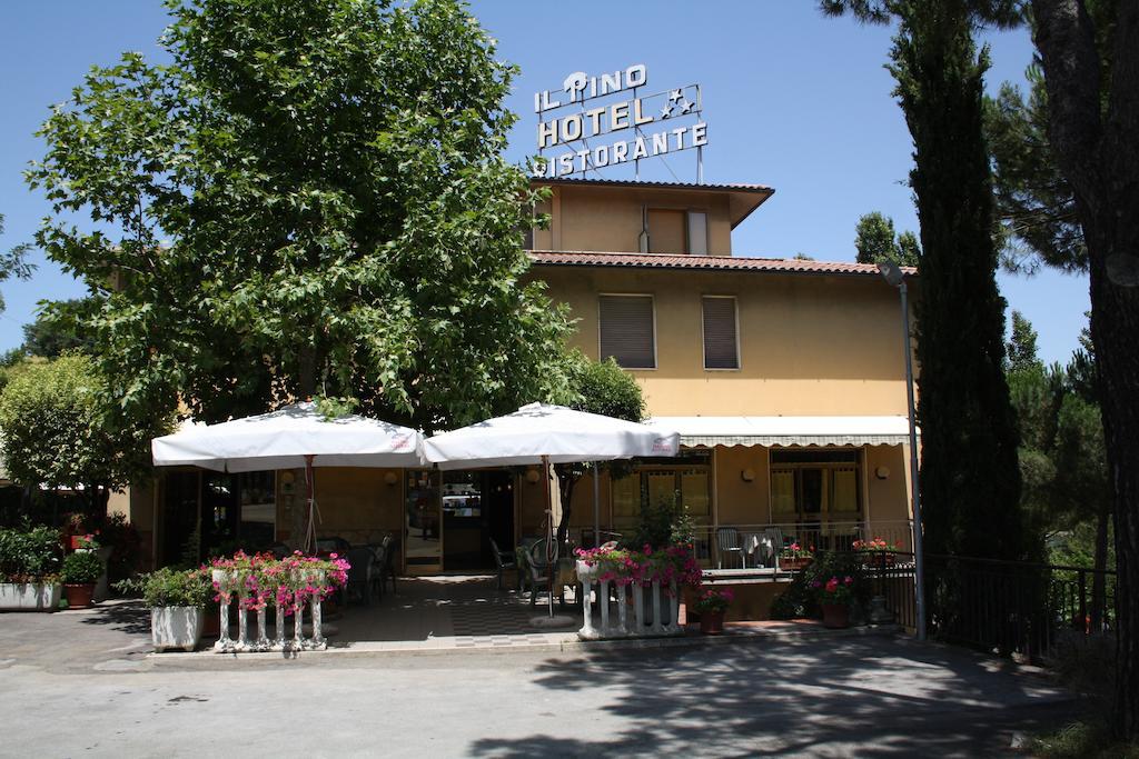 Hotel Ristorante Il Pino Chiusi Zewnętrze zdjęcie