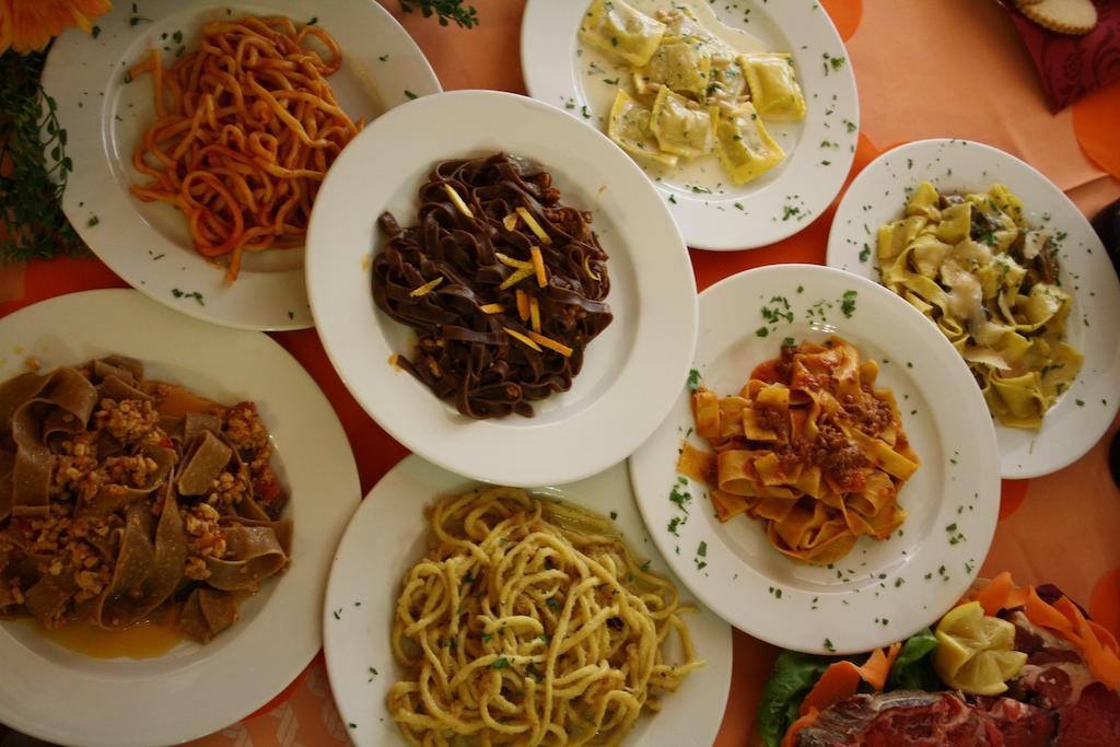 Hotel Ristorante Il Pino Chiusi Zewnętrze zdjęcie